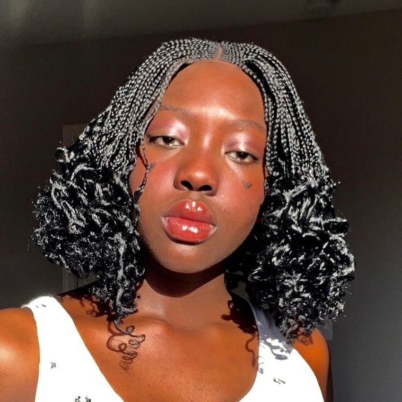 Braided wig - Picture 4 of 11